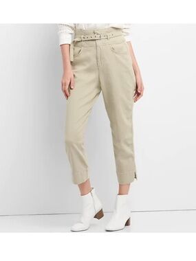 Gap high rise chino with belt in size 6